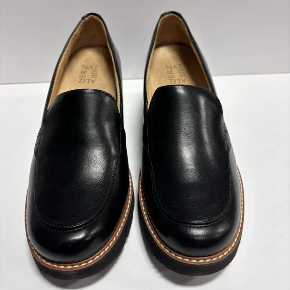 Naturalizer Women’s Cabaret Black Slip-On Loafers, Size 10 Wide - Picture 3 of 6